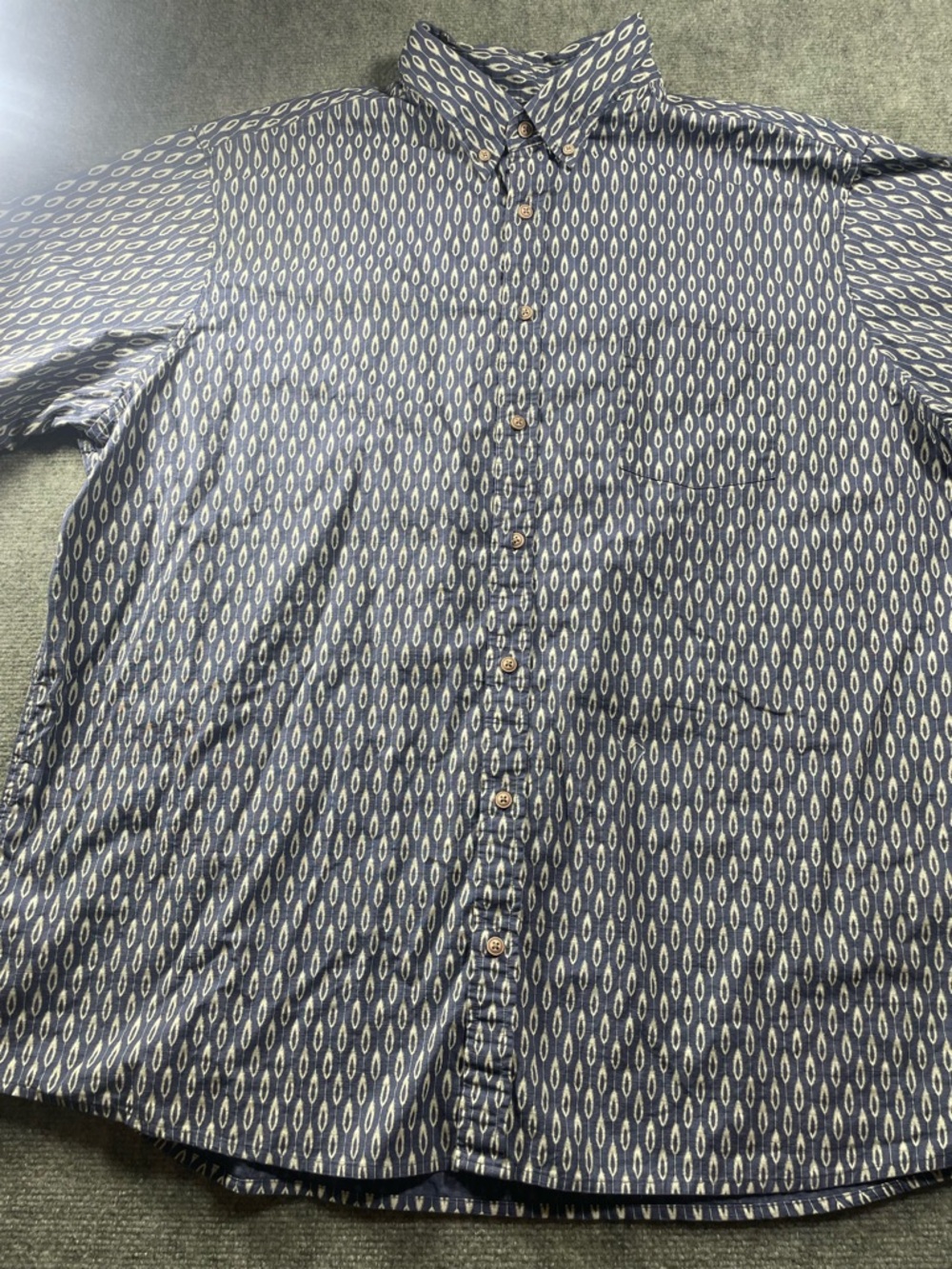 Men's Navy Geometric Print Button-Down Shirt